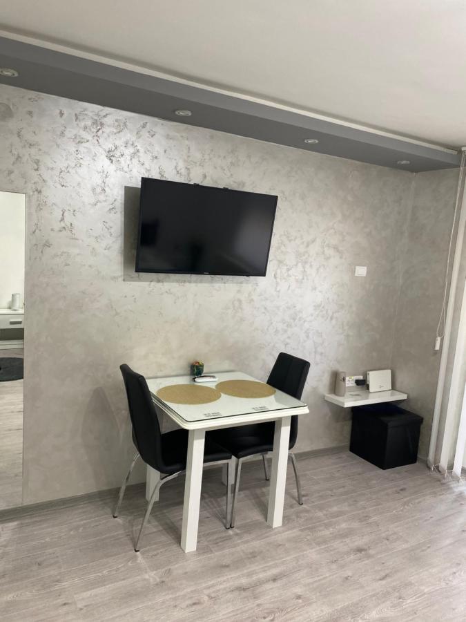 Manirosi 5 Apartment سوبوتيتْسا المظهر الخارجي الصورة